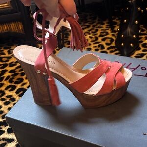Guess Women's Coral Platform Heels 8.5